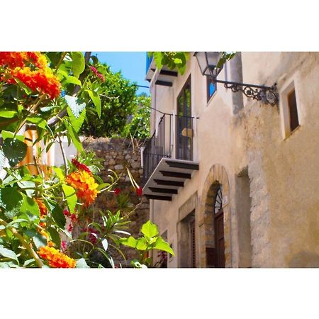 Appartement Cortile Osterio XIV à Cefalù Extérieur photo